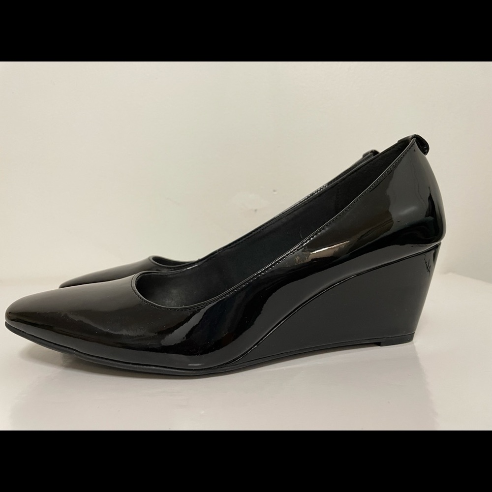 Anne Klein wedge pumps